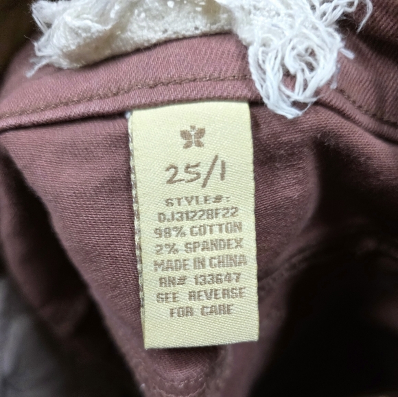 Altar’d State High Rise Dusty Rose/Mauve Jean Shorts - Picture 4 of 4